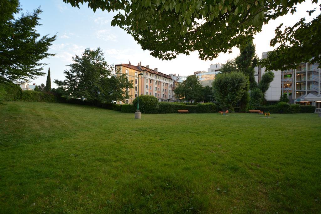 Hotel Lux Grenoble Luaran gambar