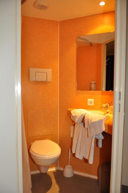 Hotel Lux Grenoble Bilik gambar