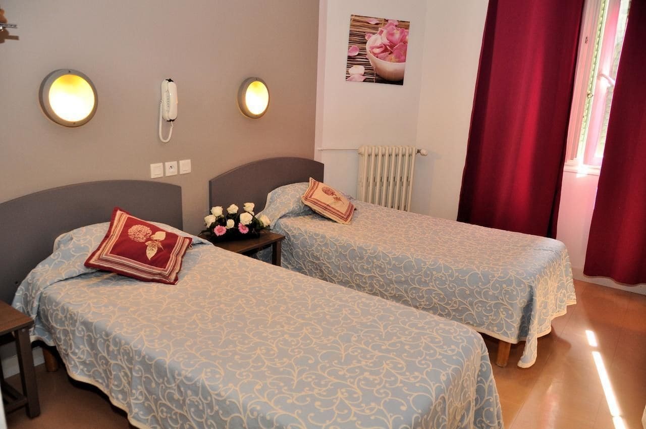 Hotel Lux Grenoble Luaran gambar
